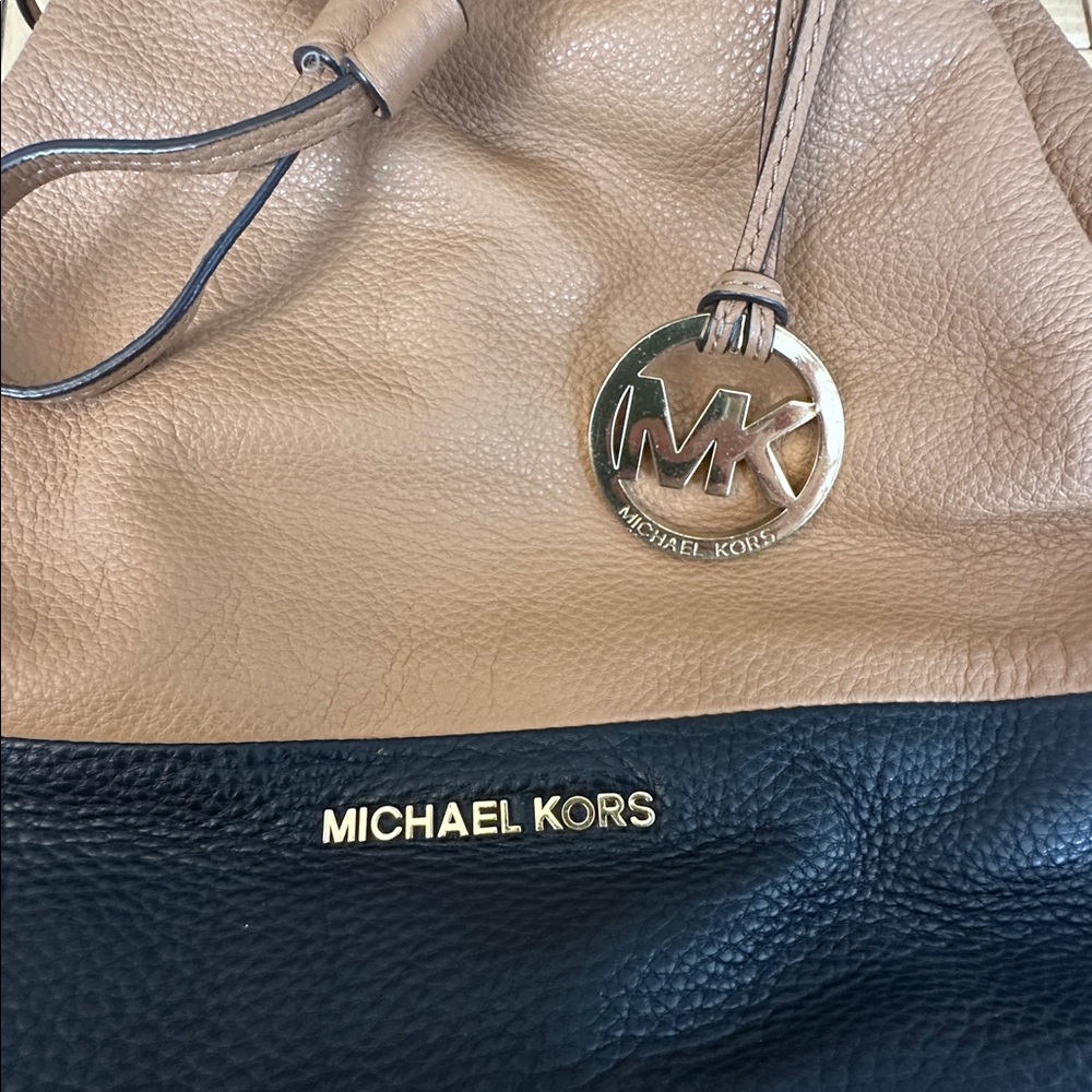 Michael Kors Leather Shoulder Bag - Picture 6 of 6